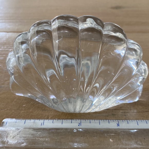 Glass Shell Paper Weight - Picture 5 of 6